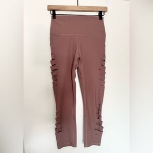 Alo Yoga High-waist Slice Capri Like New Item